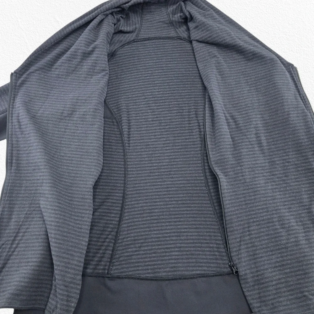 Lululemon Gray Microstripe Scuba Funnel Neck Asymmetrical Zip Wrap Jacket Size 6